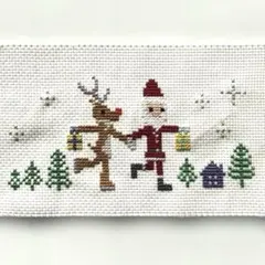 酔っ払い？サンタさんたち　クロスステッチ完成品