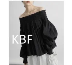 KBF 2WAYシャーリングブラウス春夏デザイントレンド着回し◎冷感のサムネイル