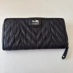 COACH キルティング ブラック長財布