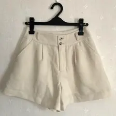 ハニーズ　ショートパンツ　裏地あり　清潔感　清楚　可愛い　シンプル　ベージュ