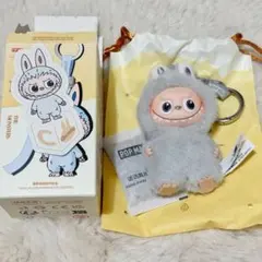 POPMART PIN FOR LOVE イニシャル ラブブ C