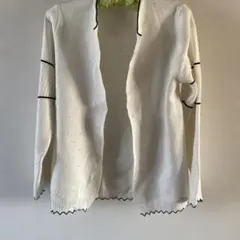 ホワイト穴あきデザイン長袖カーディガン