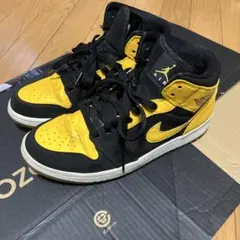 NIKE airjordan1 Mid イエロー　ブラック