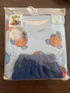 ユニクロ キルトパジャマ　セサミストリート　クッキーモンスター　新品　100