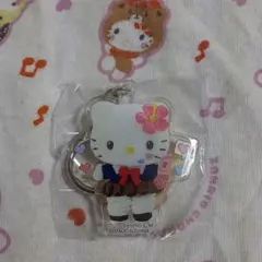 HELLO KITTYアクリルキーホルダー『制服GAL』