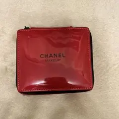 CHANEL 赤 スクエア ポーチ