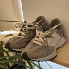 ニューバランス 327 スニーカー 27.5