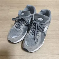New Balance M2002RST グレー 27cmのサムネイル