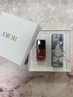 【Dior】ノベルティ ルージュ999 & ネイルセット