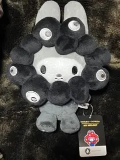 サンリオ　ミャクミャク　ハンギョドン　ぬいぐるみ M 黒 黒ミャクミャクサンリオ ハンギョドン ぬいぐるみ M - メルカリ