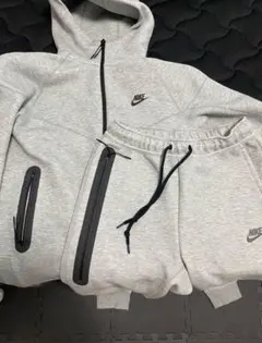 テックフリース 灰色 メンズXL セットアップ 灰色 グレー ナイキ
