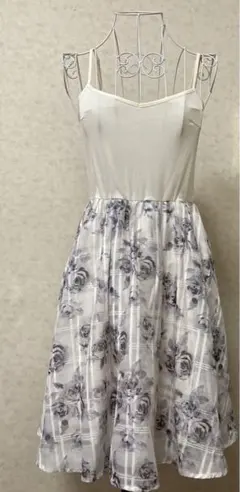 美品　ダズリンワンピース