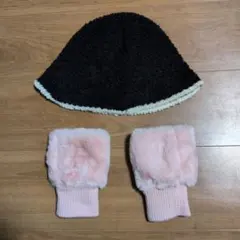 黒とピンクの帽子とアームカバーセット