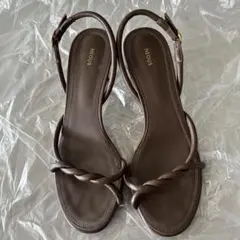 Item thumbnail for item 7bcc5d7a-3326-4f05-9225-b5f3ba8f2bfc