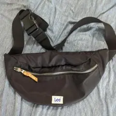 Lee ブラック ボディバッグ