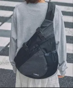 【Unblend】異素材切り替え ワンショルダーボディバッグ モノマート