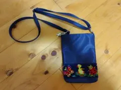 学校フェイラー　ハイジ　スマホショルダー