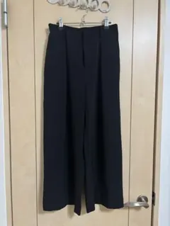 UNIQLOスラックス ブラック M レディース