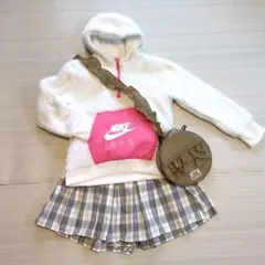 Nikeボアパーカー&チェック柄キュロットスカート&バック