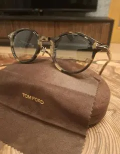 極美品 TOM FORD サングラス TF1150-D 55P トムフォードのサムネイル