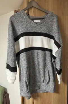CECIL McBEE 長袖ニット Vネック グレー