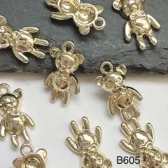 B605★【6個】ゴールド　直立　熊　ベア　チャームパーツのサムネイル