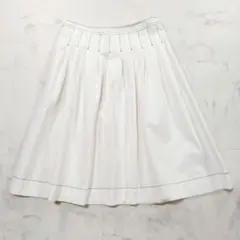 美品 トゥービーシック タック刺繍スカート ハシゴレース アイボリー 白 40のサムネイル
