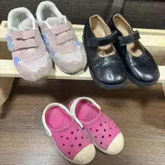 クロックス ニューバランス　ファミリア キッズシューズ 3足セットのサムネイル