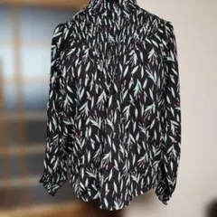 TAKASHIMAYA Style Plus 長袖 花柄 ハイネック ブラウスのサムネイル