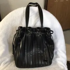 巾着型ハンドバック