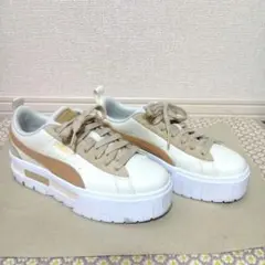 新品 PUMA 厚底 スニーカー 24.5cm ホワイト ベージュ