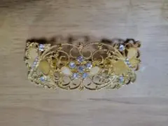 花モチーフのゴールド系配色のバレッタ（ヘアクリップ）
