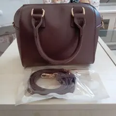 ブラウンショルダーバッグ