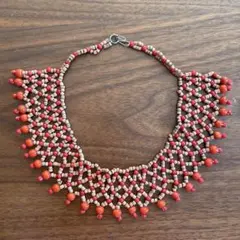 木製ビーズと赤と朱色のビーズの網目ネックレス　民族系　エスニック