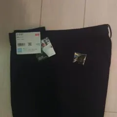UNIQLO 感動タックパンツ 69 Navy W79cmのサムネイル