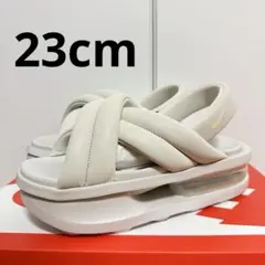 Nike WMNS Air Max Isla Sandal アイラ　ベージュ