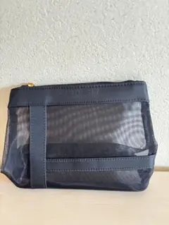 新品・未使用品 Givenchy メッシュポーチ ブラックのサムネイル