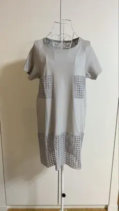 HIROKO BISグレー 半袖チュニック レースパターンのサムネイル
