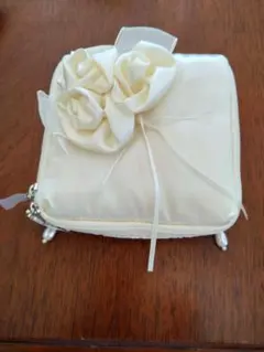 リングピロー アイボリー バラ装飾