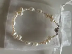 淡水パールとクリスタルビーズのブレスレット　ハンドメイド