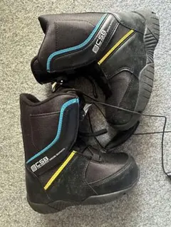CSB スノーボードブーツ 子ども用 黒/青/黄