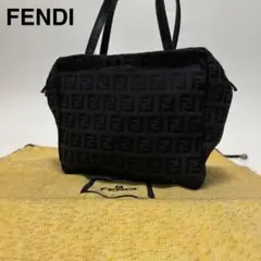 FENDI フェンディ ズッキーノ ブラック ショルダーバッグ FF ズッカ 黒