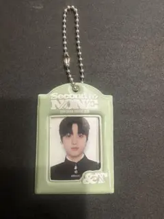 Item thumbnail for item 2a5e5193-fb67-4215-8681-4c0ffdf6e393