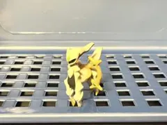 ポケモンキッズ　フィギュア　アルセウス 美品