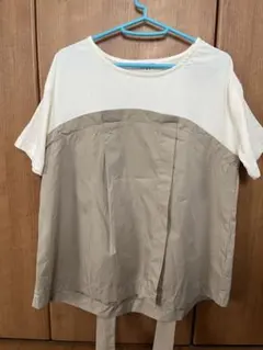 グローバルワーク　トップス　バックリボン　ベージュ　レディース　Tシャツ