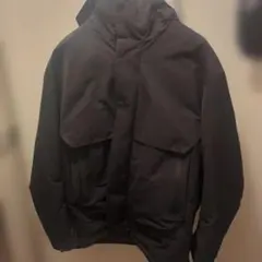 ユニクロ　+ｊ　ハイブリッドダウンオーバーサイズパーカ　ブラック