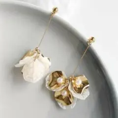 シェル花びらロングイヤリング/ピアス結婚式ブライダルウェディング前撮りお呼ばれh