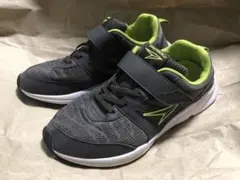 瞬足 シュンソク 25.0 3E ガンメタリック