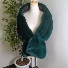 美品38⭐️M'S GRACY エムズグレイシー フェイクファーショールグリーンのサムネイル