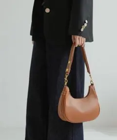 ハーフムーンバッグ ショルダーバッグ